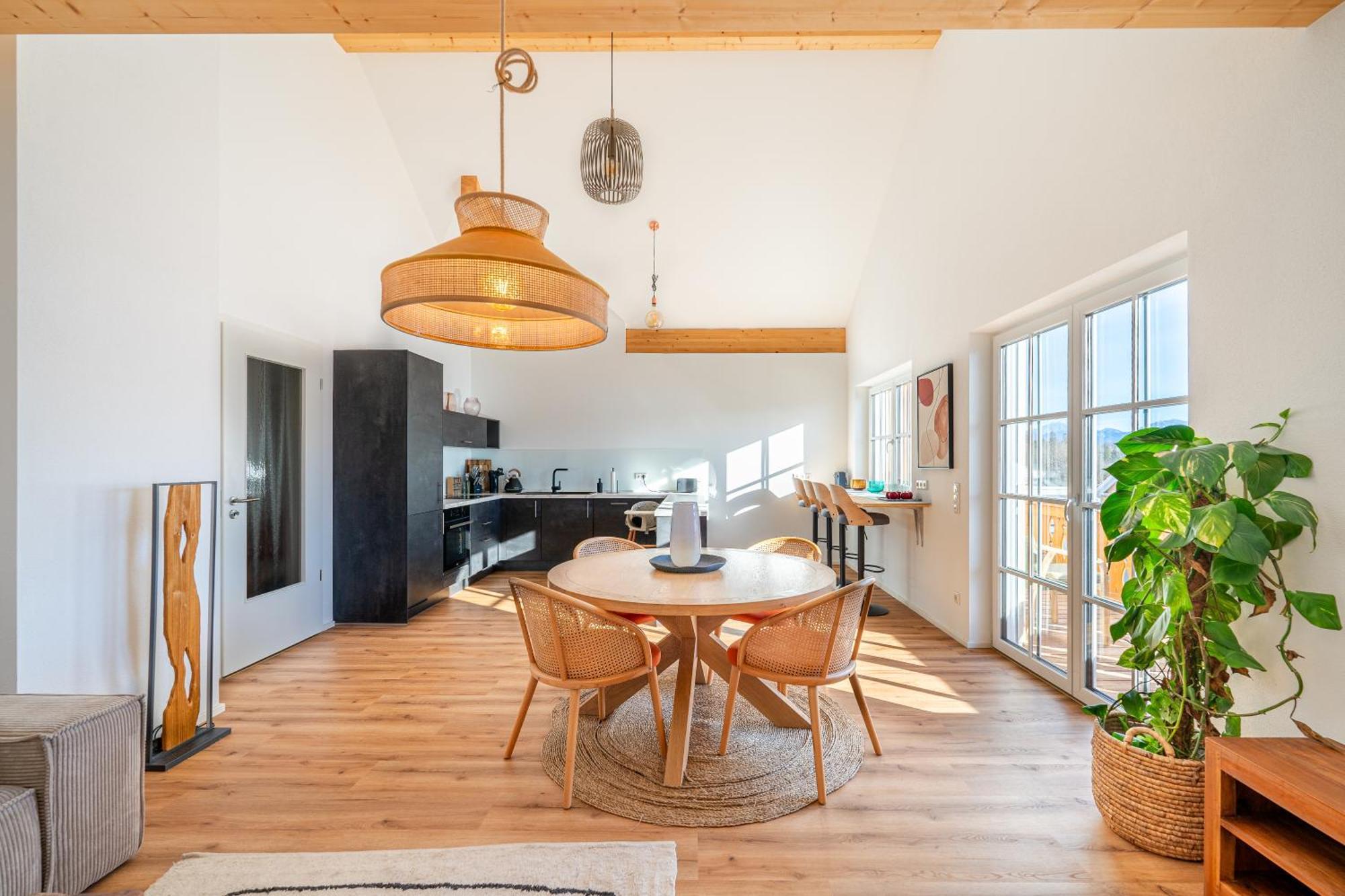 Liboria I Traumhafte Ferienwohnung In Aidling Am Riegsee Mit Atemberaubendem Blick Auf Die Majestaetische Zugspitze! Exterior foto